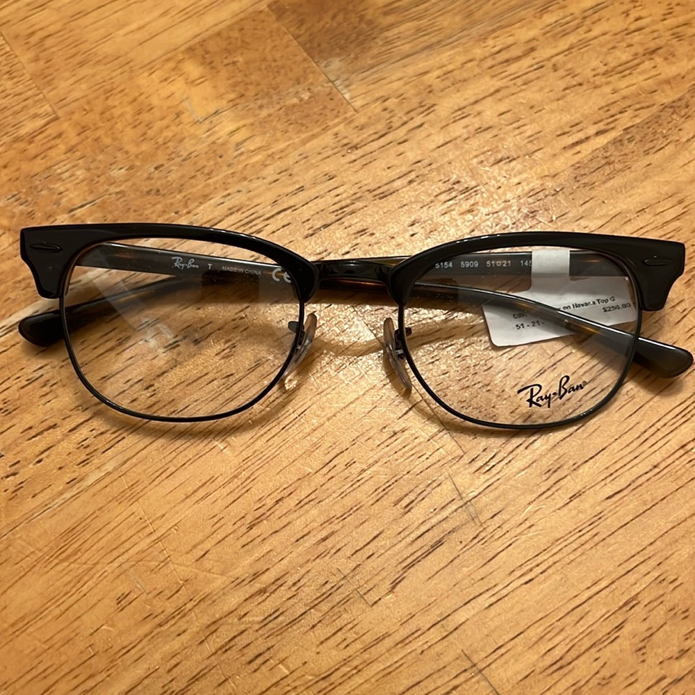 Ray Ban 5154 5909 51/21/145